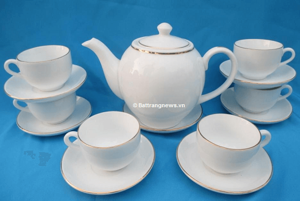 in logo lên bộ ấm chén