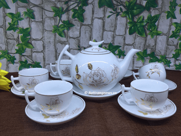 ấm chén bát tràng giá rẻ mẫu 12