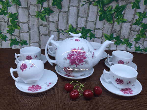 ấm chén bát tràng giá rẻ mẫu 1