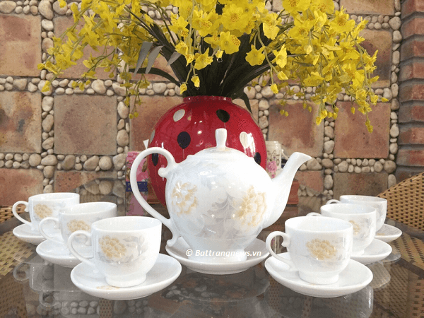 Bộ ấm chén quà tặng ngày 20 tháng 11