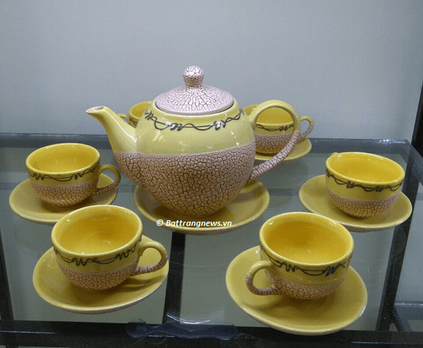 bộ ấm chén men rạn nứt men vàng dáng minh long