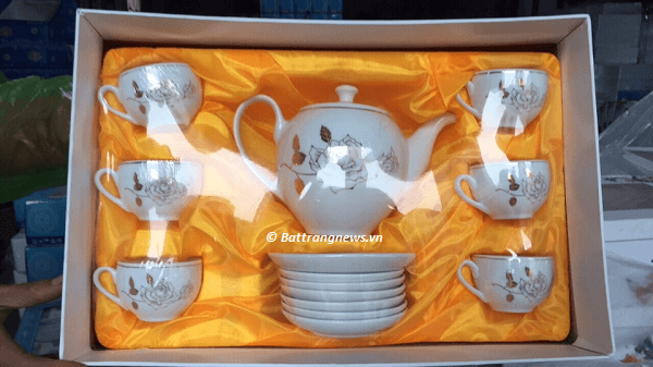 bộ ấm chén in logo làm quà tặng giá rẻ