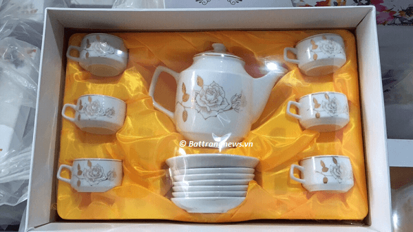 ấm chén bát tràng in logo