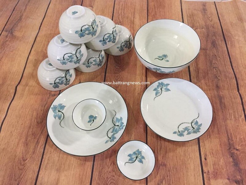 b&aacute;t đĩa b&aacute;t tr&agrave;ng 1