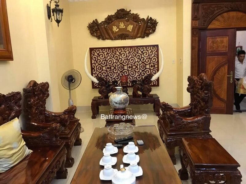 bình hút tài lộc bát tràng 5