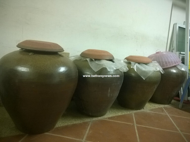 cách ngâm rượu trong chum sành 3