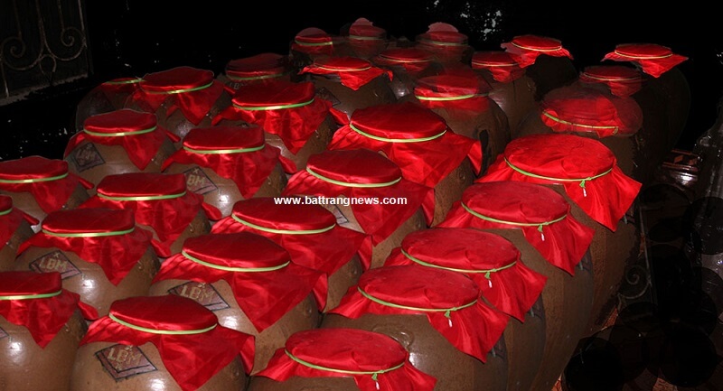 cách ngâm rượu trong chum sành