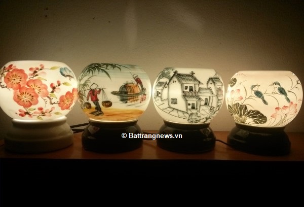 đèn xông tinh dầu bát tràng bằng điện