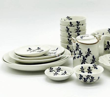 Làng nghề truyền thống Bát Tràng Hà Nội chuyên sản xuất các mặt hàng gốm sứ mỹ nghệ