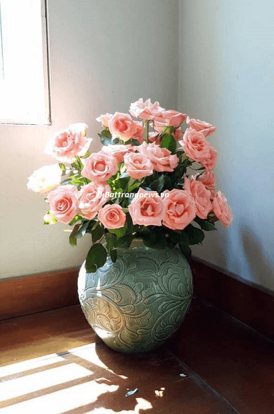 giá lọ hoa Bát Tràng