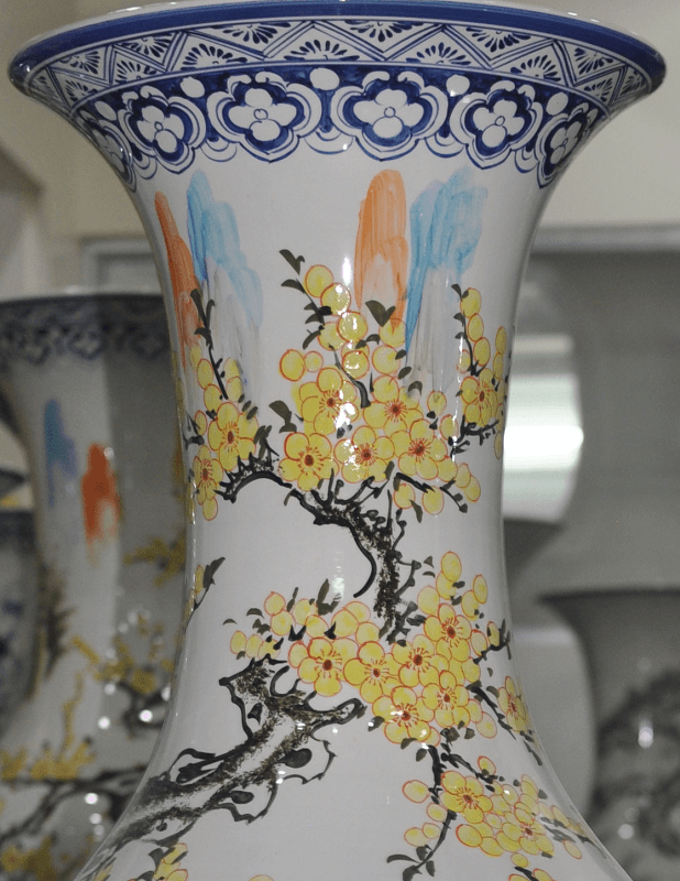 lọ lộc b&igrave;nh hạc mai