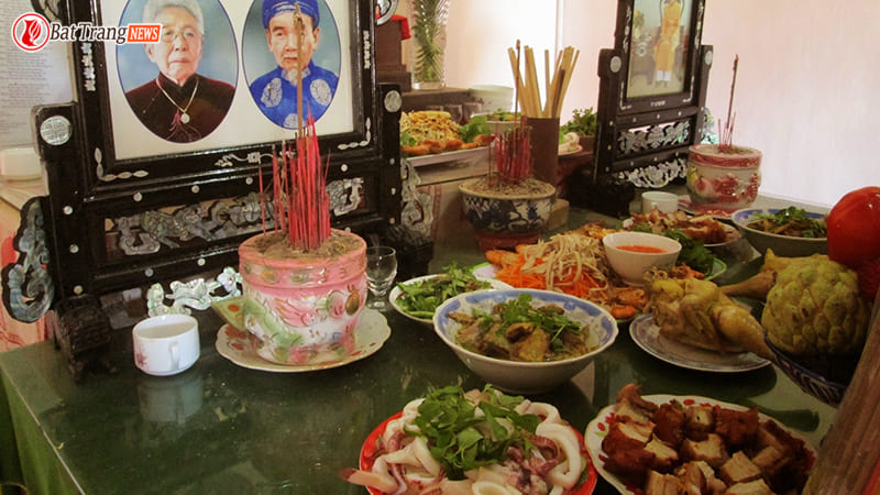 m&acirc;m c&uacute;ng ng&agrave;y giỗ