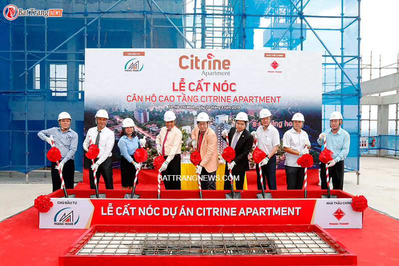 VĂN KHẤN CẤT NÓC NHÀ - LỄ VẬT