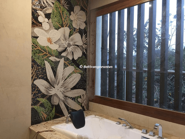 tranh gốm sứ ốp tường bát tràng