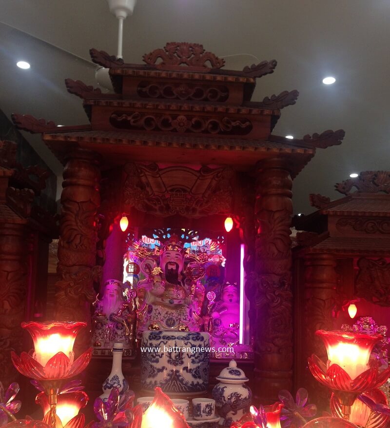 bàn thờ thần tài ông địa