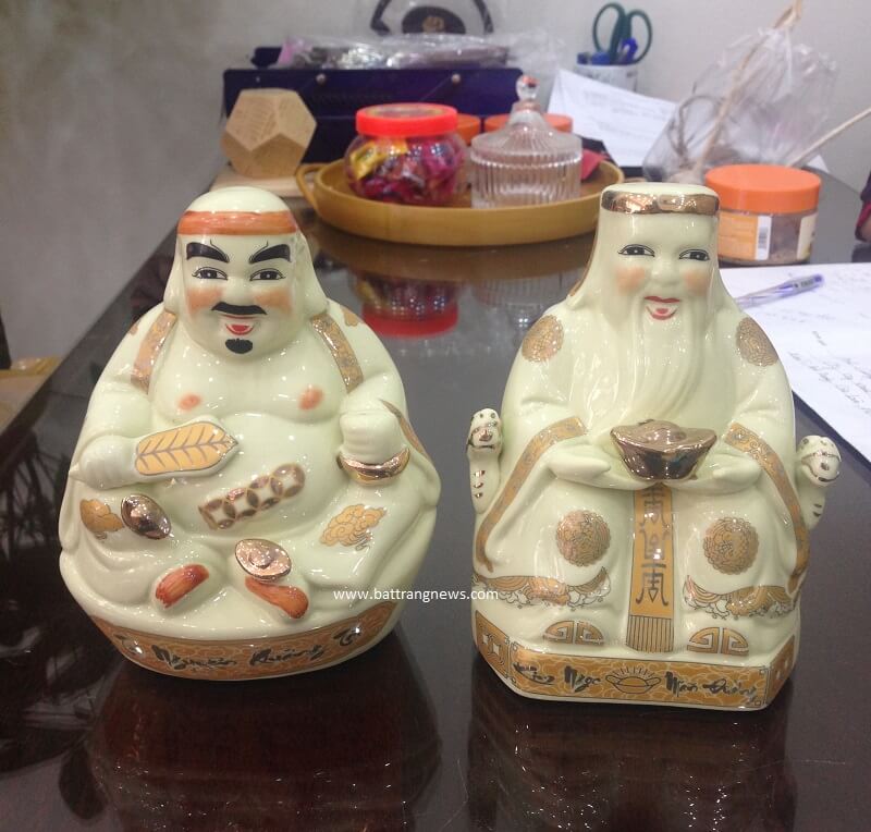 tượng thần tài ông địa màu vàng