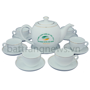 Ấm chén in logo dáng Minh Long chỉ vàng Viettel