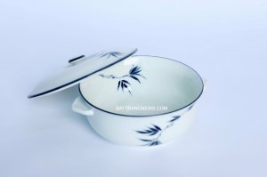 Âu đựng cơm men kem vẽ cọ S2