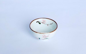 Bát ăn cơm men kem vẽ đào hồng