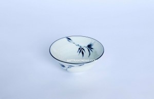 Bát chiết yêu men kem vẽ cọ xanh phi 13