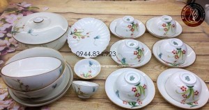 Bộ bát đĩa men xanh ngọc vẽ cỏ chuồn