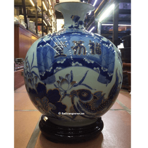 Bình hút tài lộc cuốn thư Sen Cá vàng kim 30x27cm