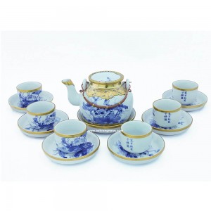 Ấm trà men lam vẽ trúc lâm thất hiền vung lõm vẽ sen bọc đồng