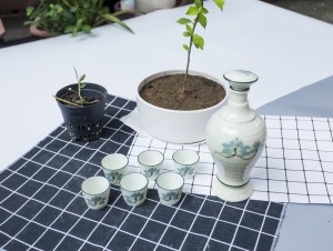 Bộ bình rượu Sake men kem vẽ sen xanh