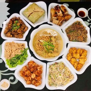 Bộ đĩa cánh hoa mặt trời men trắng trơn 10 người ăn (bát tô ở giữa)