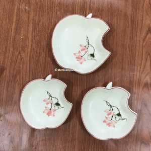 Bộ đĩa trang trí đồ ăn quả táo men kem