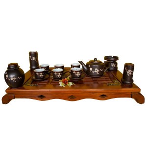 Bộ ấm trà Bát Tràng quai vuông khắc hoa full phụ kiên