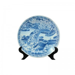 Đĩa cảnh trưng bày vẽ phiên chợ ngày xưa men lam