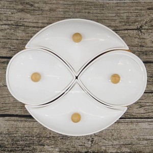 Hộp đựng mứt tết giọt nước 4 cánh