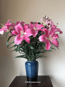 Lọ hoa men hỏa biến dáng vuốt tay