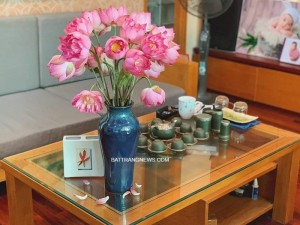 Lọ hoa men hỏa biến dáng đùi dế xanh tím Lọ hoa men hỏa biến dáng đùi dế xanh tím