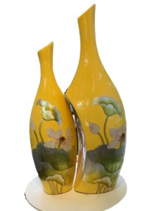 Lọ hoa sơn mài vẽ Hoa Sen dáng Mẫu Tử nền vàng