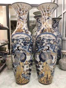 Lọ lộc bình Bích Thư Họa Đồ men lam vẽ vàng công nghệ nano 1m4 2019