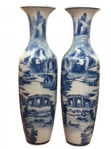 Lọ lộc bình Sơn Thủy Hữu Tình men lam 1m6 2019