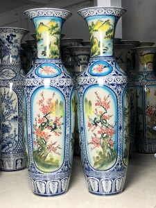 Lọ lộc bình Tứ Quý men màu 1m4 2019