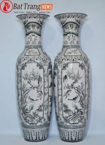 Lọ lục bình Tứ Quý men chàm đắp nổi 1m4