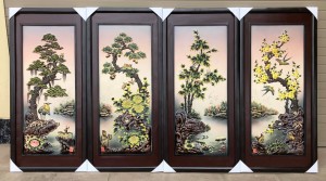 Tranh tứ quý nổi S2 dáng đứng men màu 90x43 cm Tranh tứ quý nổi S2 dáng đứng men màu 90x43 cm